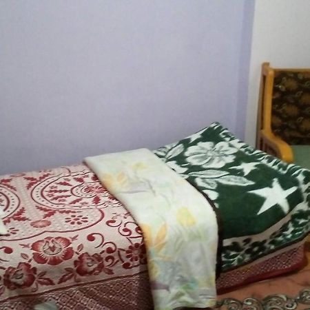 Zahrate Elfirdaos Rooms للرجال فقط Alexandria Exteriör bild