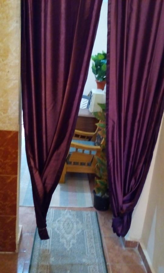 Zahrate Elfirdaos Rooms للرجال فقط Alexandria Exteriör bild